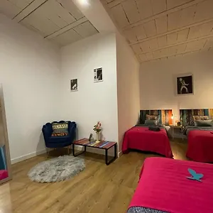 Rooms In Gothic Barcellona