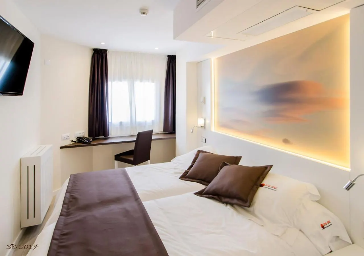 Apartamentos Ponent Peguera Aparthotel